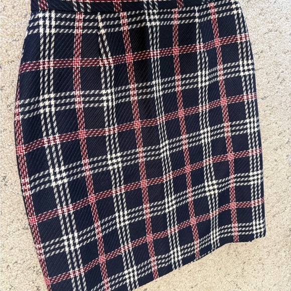 Brooks Brothers Red Fleece size 2 EUC wool blend red/navy Plaid Pencil Skirt - Picture 11 of 11
